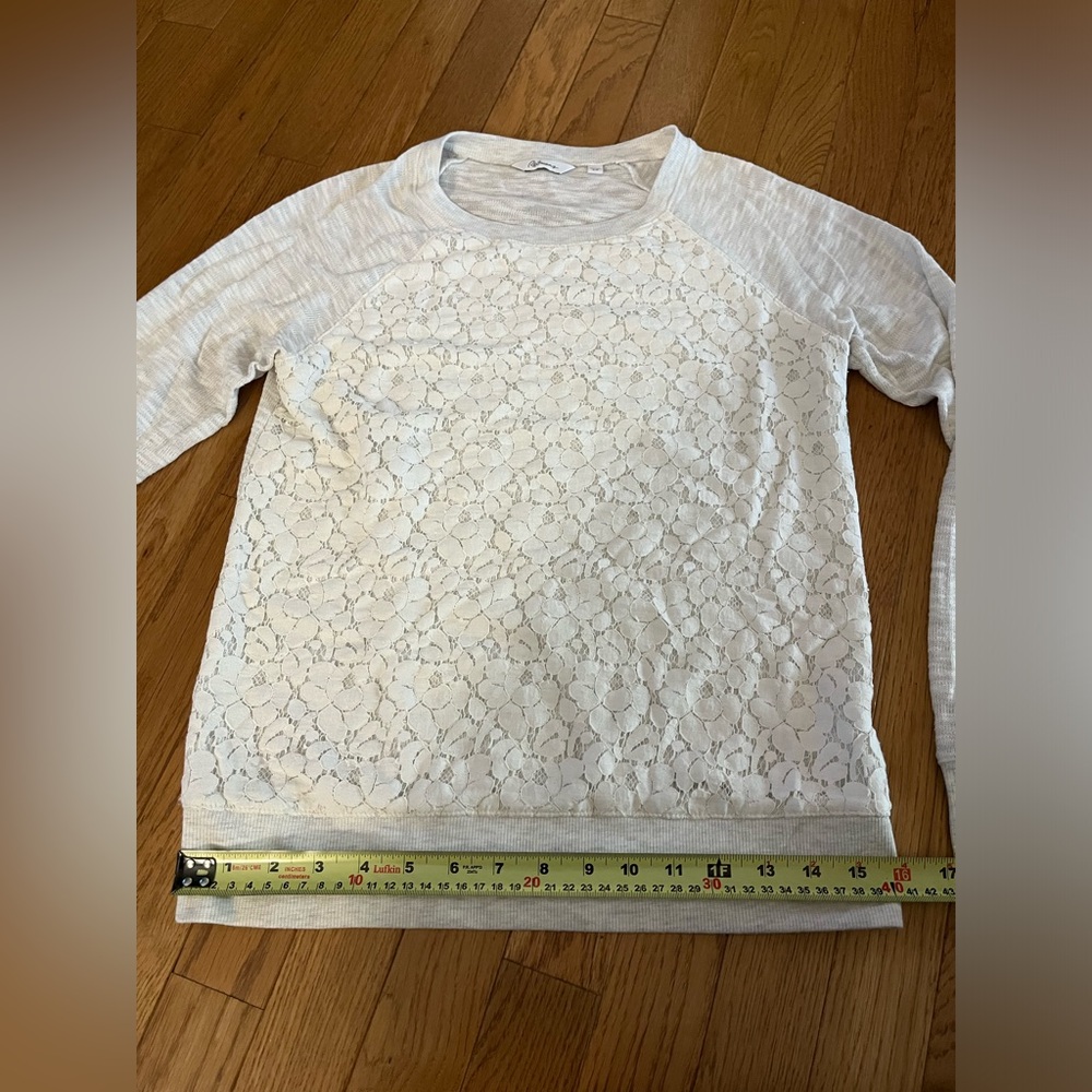 Reitmans Lace Floral long sleeve shirt , size petites small. - Picture 9 of 11